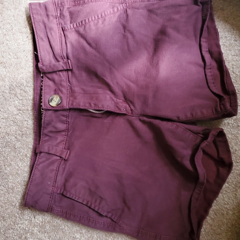 American Eagle stretch twill midi short